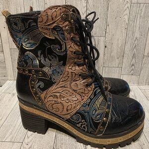 L'ATISTE Black, Tan & Blue Embossed Lace-Up Platform Ankle Boots